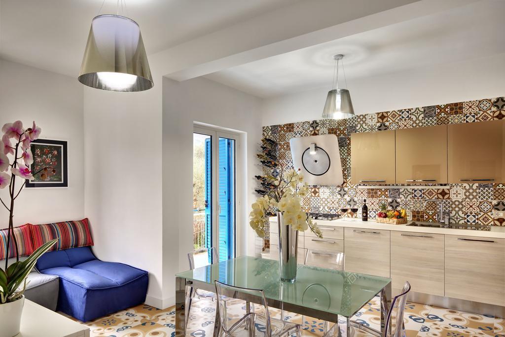 Caruso 2 By Villasandco Rentalsorrento Sorrento Quarto foto