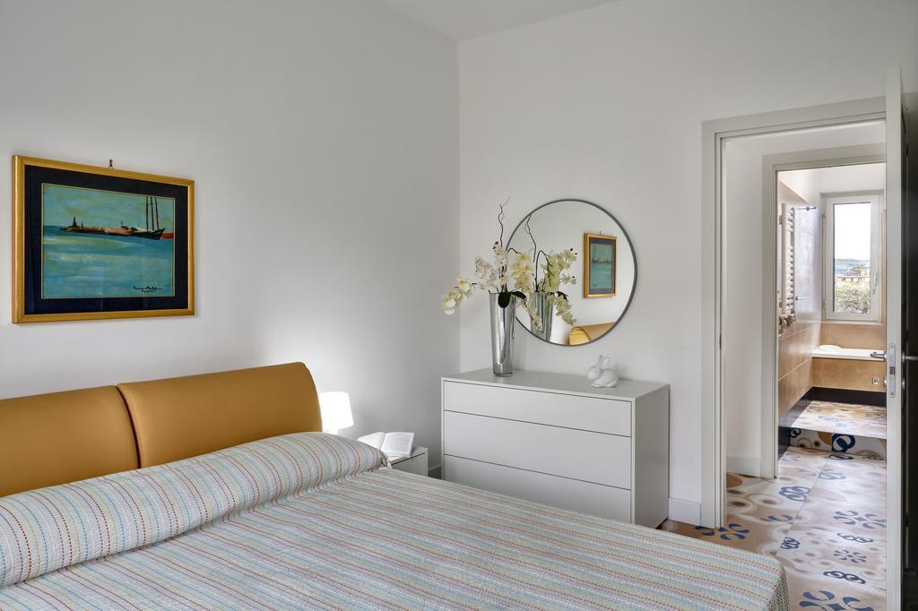 Caruso 2 By Villasandco Rentalsorrento Sorrento Exterior foto